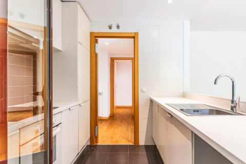 Apartment for sale Las Rozas de Madrid, Madrid, Spain 3 bedrooms, 198 sq.m. No. 122146 - photo 9