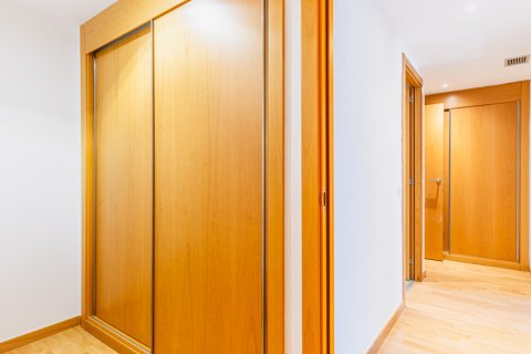 Apartment for sale Las Rozas de Madrid, Madrid, Spain 3 bedrooms, 198 sq.m. No. 122146 - photo 22
