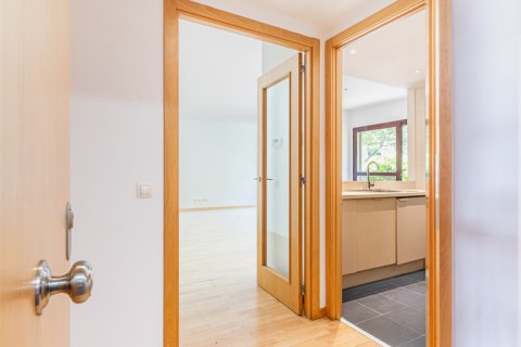 Apartment for sale Las Rozas de Madrid, Madrid, Spain 3 bedrooms, 198 sq.m. No. 122146 - photo 3