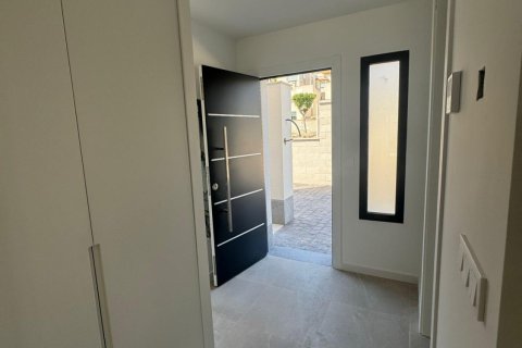 Villa for sale Guardamar del Segura, Alicante, Spain 4 bedrooms, 171 sq.m. No. 125437 - photo 15