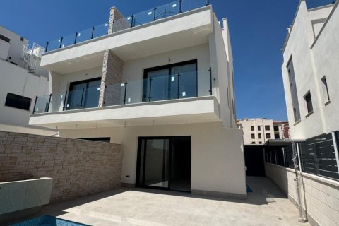 Villa for sale Guardamar del Segura, Alicante, Spain 4 bedrooms, 171 sq.m. No. 125437 - photo 25