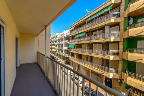Apartment for sale Torrevieja, Alicante, Spain 4 bedrooms, 109 sq.m. No. 125438 - photo 17