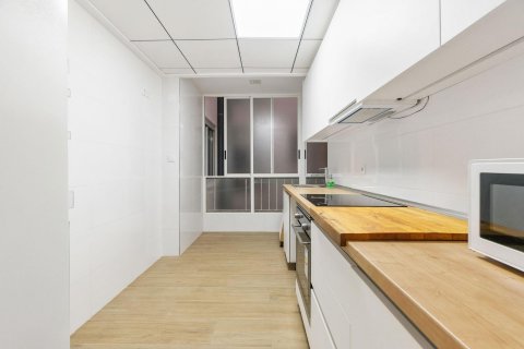 Apartment for sale Torrevieja, Alicante, Spain 4 bedrooms, 109 sq.m. No. 125438 - photo 6