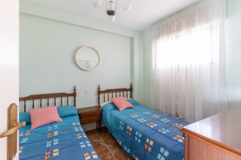 Apartment for sale Cabo Cervera-Playa la Mata, Alicante, Spain 3 bedrooms,  No. 131524 - photo 13