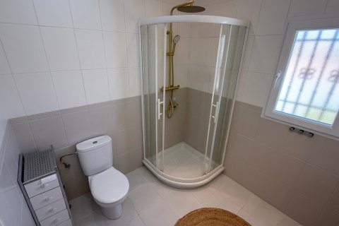Villa en venta Torrevieja, Alicante, España 3 dormitorios, 151 m2 No. 131520 - foto 12
