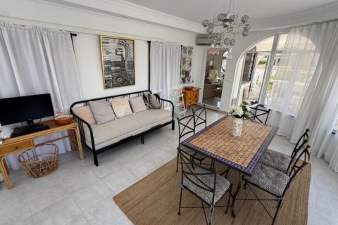 Villa en venta Torrevieja, Alicante, España 3 dormitorios, 151 m2 No. 131520 - foto 5