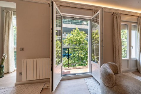 Apartment for sale Madrid, Spain 2 bedrooms, 113 sq.m. No. 129421 - photo 7