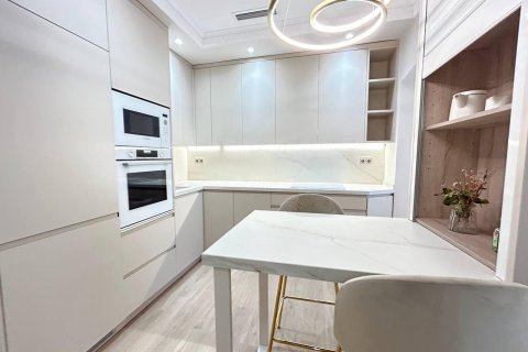 Apartment for sale Madrid, Spain 2 bedrooms, 113 sq.m. No. 129421 - photo 10