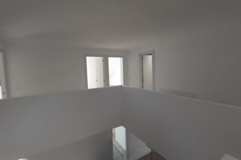 Townhouse for rent Alcobendas, Madrid, Spain 5 bedrooms, 250 sq.m. No. 129425 - photo 12