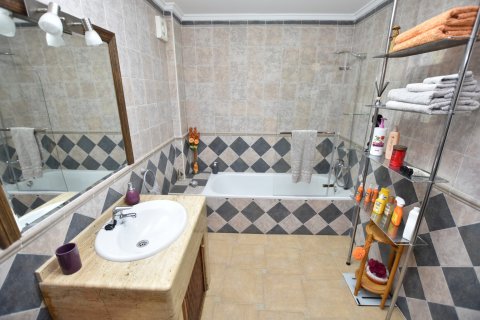 Villa zum Verkauf Algorfa, Alicante, Spanien 3 Schlafzimmer, 271 m2 Nr. 129127 - Foto 23