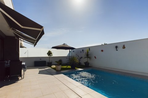 Villa à vendre Los Alcazares, Murcia, Espagne, 3 chambres,  No. 132062 - photo 8