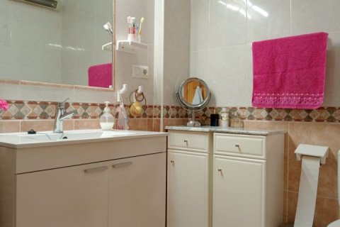 Villa en venta Pilar de la Horadada, Alicante, España 4 dormitorios, 150 m2 No. 125091 - foto 16