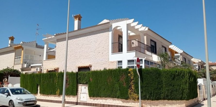 Villa Pilar de la Horadada, Alicante, España 4 dormitorios, 150 m2 No. 125091