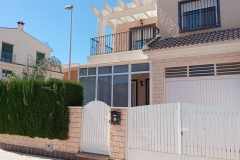Villa en venta Pilar de la Horadada, Alicante, España 4 dormitorios, 150 m2 No. 125091 - foto 17