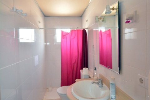 Villa till salu Guardamar del Segura, Alicante, Spanien 4 sovrum, 311 kvm. Nr. 125093 - foto 15