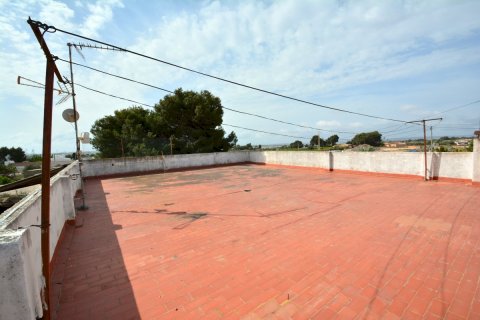 Villa till salu Guardamar del Segura, Alicante, Spanien 4 sovrum, 311 kvm. Nr. 125093 - foto 10