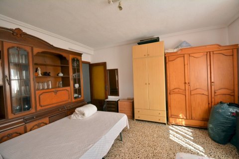 Villa till salu Guardamar del Segura, Alicante, Spanien 4 sovrum, 311 kvm. Nr. 125093 - foto 22