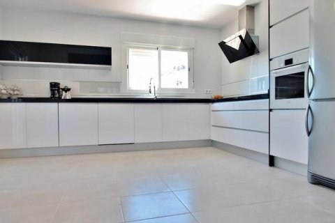 Villa for sale Calpe, Alicante, Spain 5 bedrooms, 245 sq.m. No. 125092 - photo 6