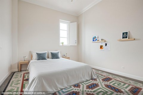 Huoneisto myytävänä Valencia, Espanja, 4 makuuhuonetta, 170 m2 No. 132770 - kuva 2
