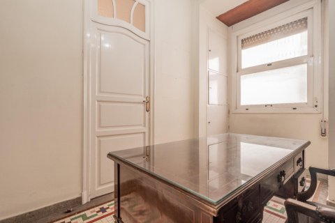 Huoneisto myytävänä Valencia, Espanja, 4 makuuhuonetta, 170 m2 No. 132770 - kuva 21
