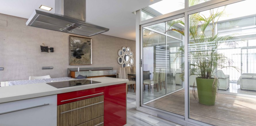 Villa Massamagrell, Valencia, Spanien 4 Schlafzimmer, 280 m2 Nr. 132772