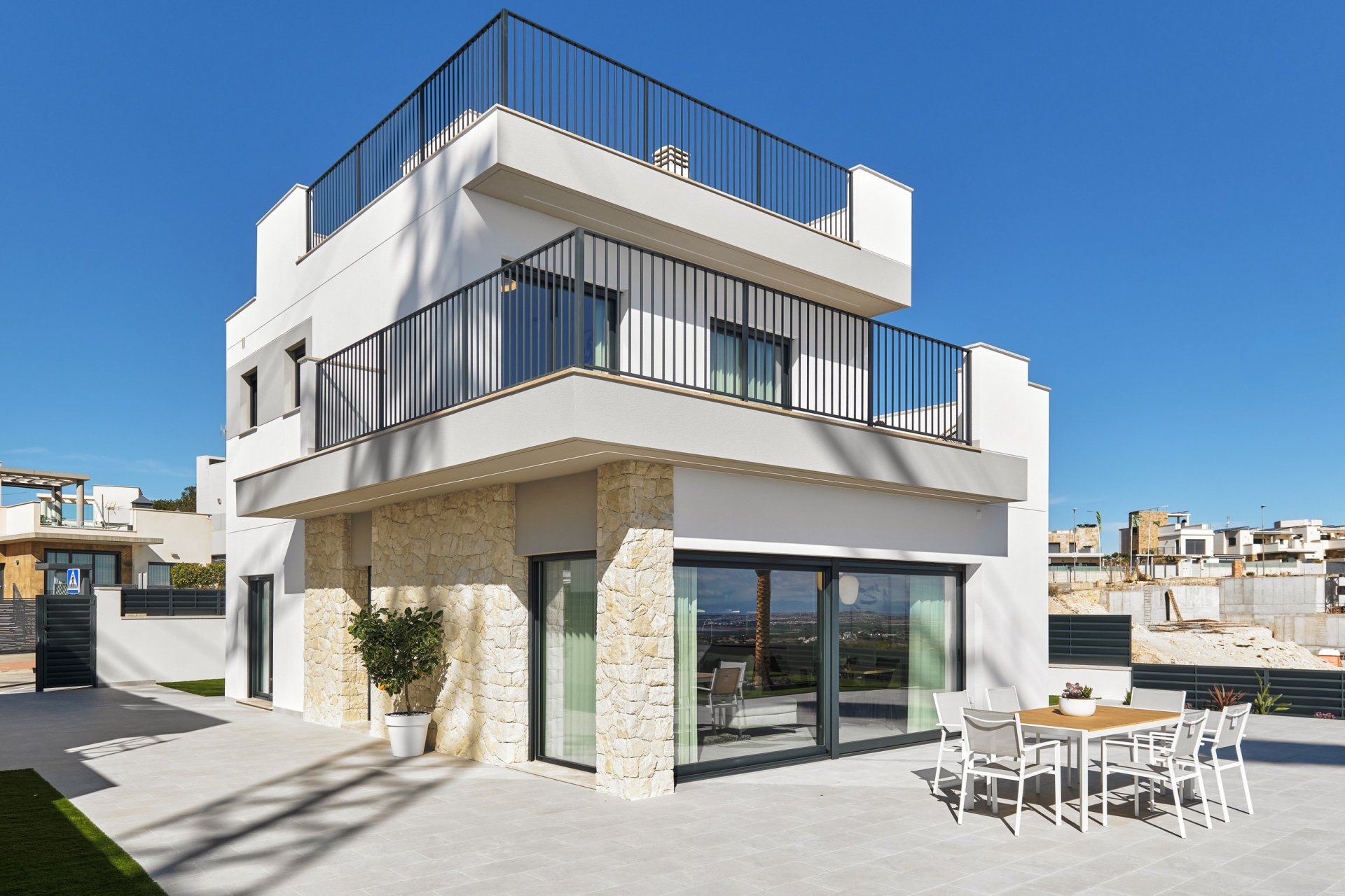 Villa in San Miguel de Salinas, Alicante, Spanien 3 Schlafzimmer, 237 m2 Nr. 132585