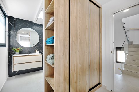 Villa for sale in San Miguel de Salinas, Alicante, Spain 3 bedrooms, 237 sq.m. No. 132585 - photo 30