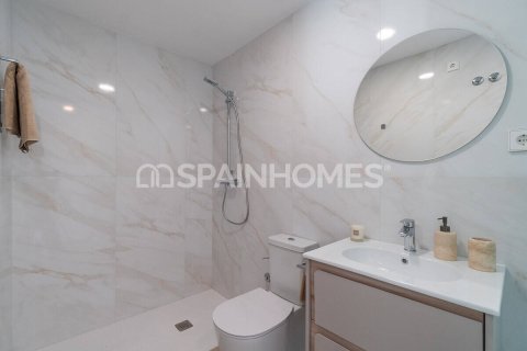 Huoneisto myytävänä Orihuela, Alicante, Espanja, 3 makuuhuonetta, 100 m2 No. 121754 - kuva 24