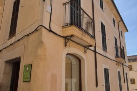 Commercial property for sale Sineu, Mallorca, Spain 13 bedrooms, 840 sq.m. No. 127024 - photo 4