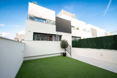 Villa in Cox, Alicante, Spain 3 bedrooms, 87 sq.m. No. 120734