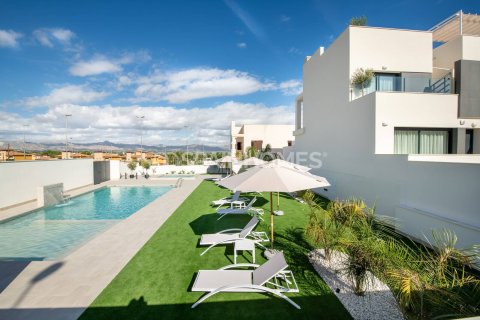 Villa till salu i Cox, Alicante, Spanien 3 sovrum, 87 kvm. Nr. 120734 - foto 7