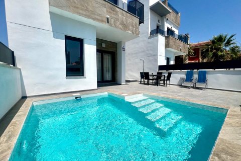Villa zum Verkauf Torrevieja, Alicante, Spanien 3 Schlafzimmer, 106 m2 Nr. 125772 - Foto 1