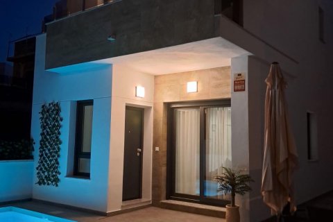Villa zum Verkauf Torrevieja, Alicante, Spanien 3 Schlafzimmer, 106 m2 Nr. 125772 - Foto 24