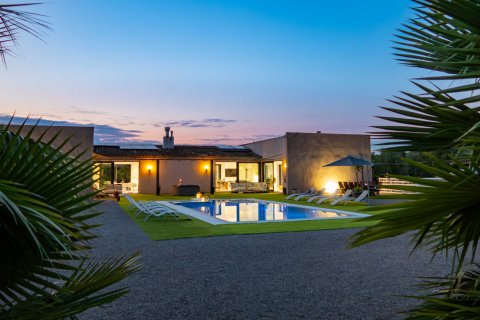 Finca for sale Llucmajor, Mallorca, Spain 5 bedrooms, 446 sq.m. No. 130930 - photo 2