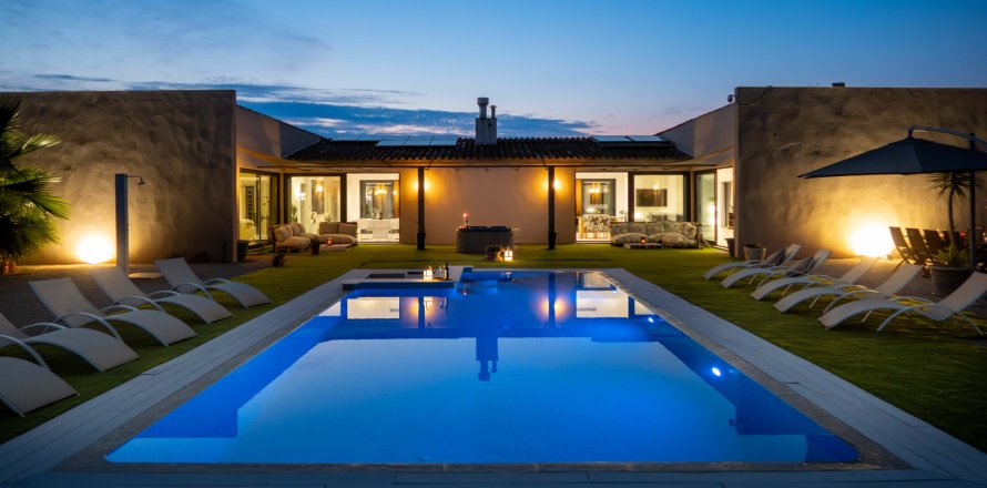 Finca Llucmajor, Mallorca, Spain 5 bedrooms, 446 sq.m. No. 130930