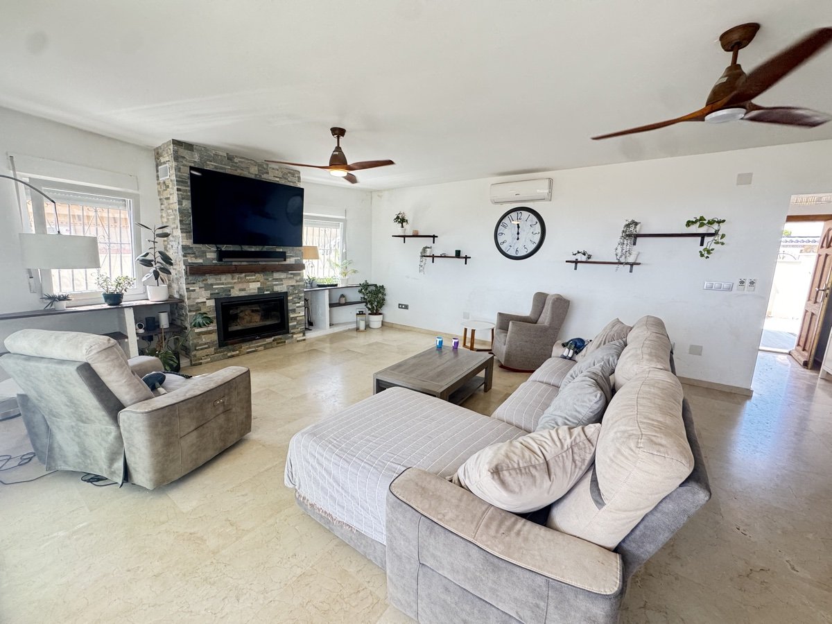 Villa San Miguel de Salinas, Alicante, Spānijā 5 istabas, 163 m2 Nr. 125664