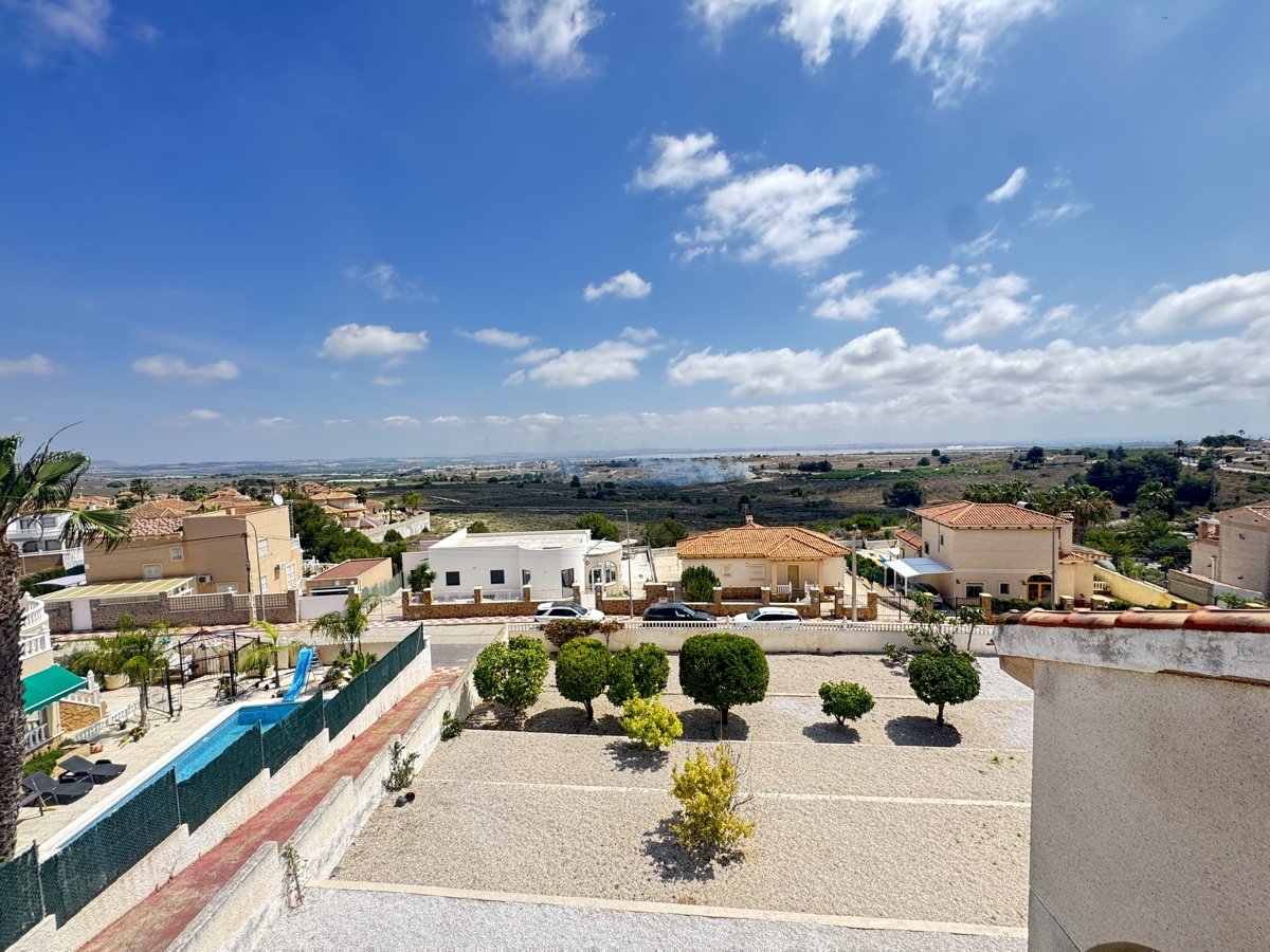 Villa San Miguel de Salinas, Alicante, Spānijā 5 istabas, 163 m2 Nr. 125664