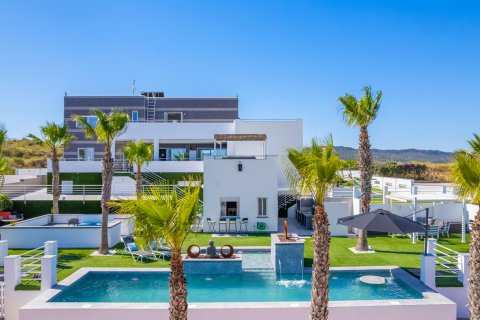 Huvila myytävänä Torremendo, Alicante, Espanja, 5 makuuhuonetta, 329 m2 No. 125667 - kuva 2