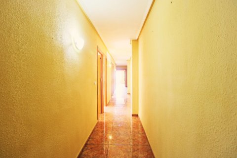 Apartment for sale Torrevieja, Alicante, Spain 3 bedrooms, 138 sq.m. No. 131581 - photo 16