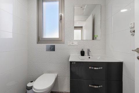 Huvila myytävänä Villamartin, Alicante, Espanja, 3 makuuhuonetta, 199 m2 No. 131582 - kuva 15