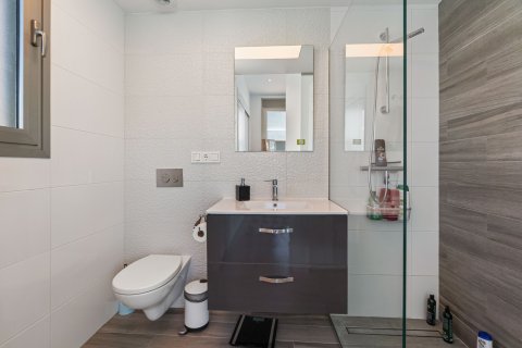 Huvila myytävänä Villamartin, Alicante, Espanja, 3 makuuhuonetta, 199 m2 No. 131582 - kuva 11