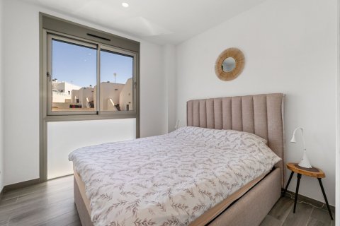 Huvila myytävänä Villamartin, Alicante, Espanja, 3 makuuhuonetta, 199 m2 No. 131582 - kuva 13
