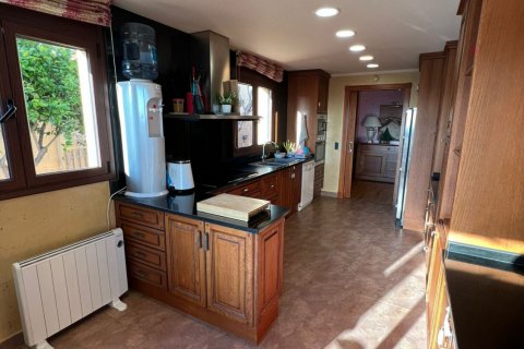 Продажа дома Калелья, Барселона, Испания 4 спальни, 283м2 №130447 - фото 24