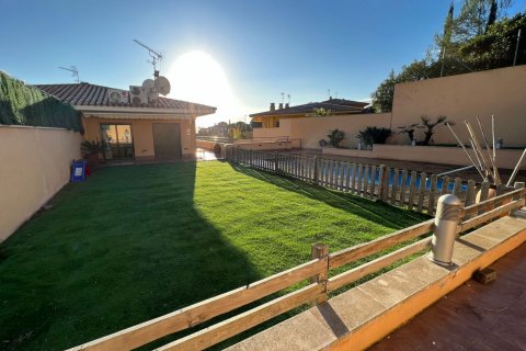 Продажа дома Калелья, Барселона, Испания 4 спальни, 283м2 №130447 - фото 19
