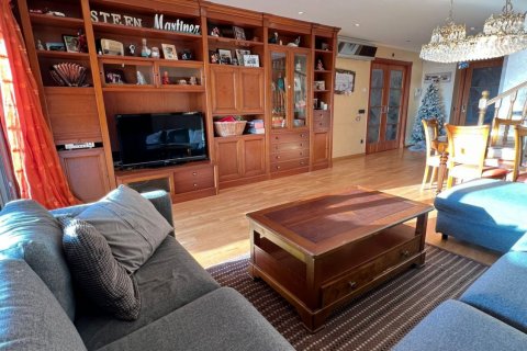 Продажа дома Калелья, Барселона, Испания 4 спальни, 283м2 №130447 - фото 13