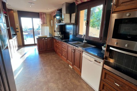 Продажа дома Калелья, Барселона, Испания 4 спальни, 283м2 №130447 - фото 9