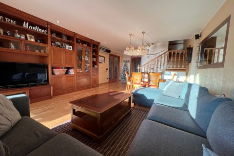 Продажа дома Калелья, Барселона, Испания 4 спальни, 283м2 №130447 - фото 11