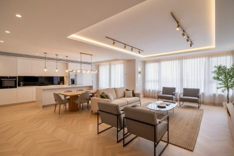Продажа квартиры Мадрид, Испания 3 спальни, 154м2 №127234 - фото 12