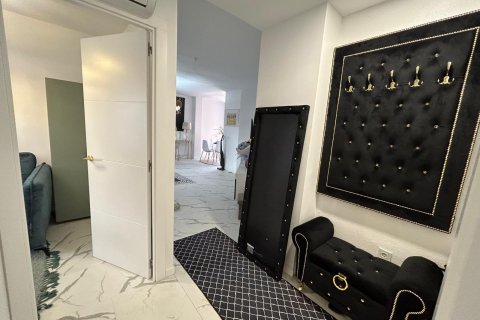 Apartment for sale Torrevieja, Alicante, Spain 83 sq.m. No. 127232 - photo 5