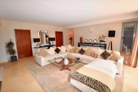 Villa en venta Sol De Mallorca, Mallorca, España 4 dormitorios, 439 m2 No. 127085 - foto 6